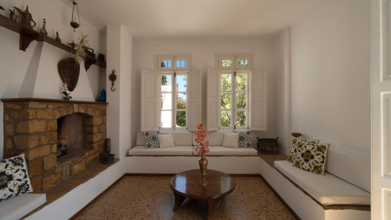 Ivi Beach Front Villa, Leros Vromolithos ภายนอก รูปภาพ